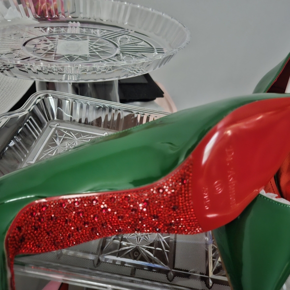 Dr. Ashmon Signature Collection (Red & Crystal Stones Bottom) Style: Green Glitz - Picture 5 of 16